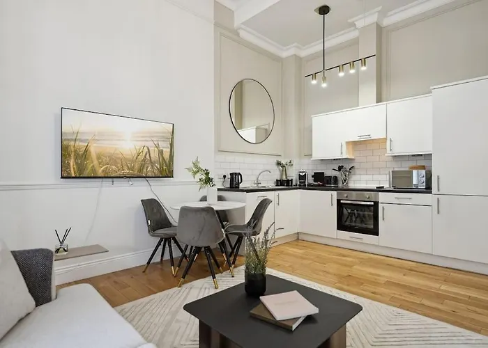 Luxurious 2 Bed Blythswood Flat *