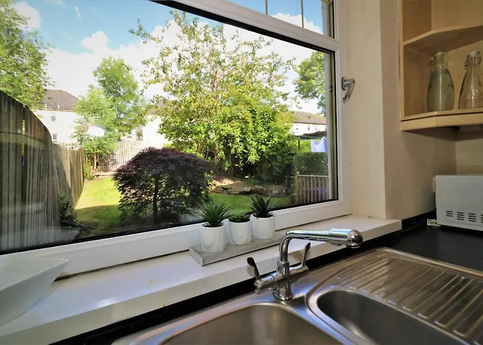 Signature - Lincoln View Glasgow