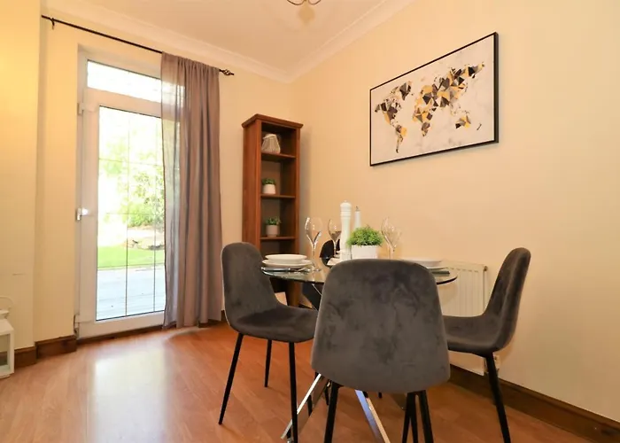 Signature - Lincoln View