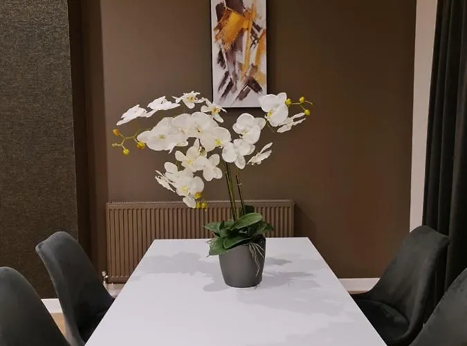 Vcity Apartmanhotel 4*