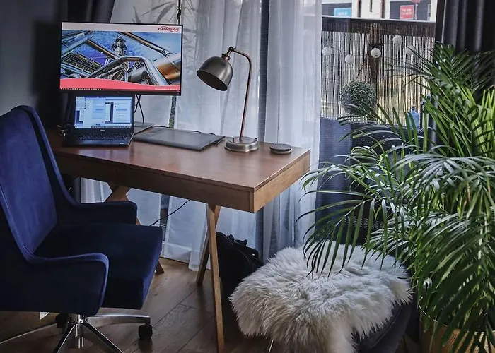 Glasgow, Finnieston Luxury 2 Bed With Parking, E-check In, Hi-fi