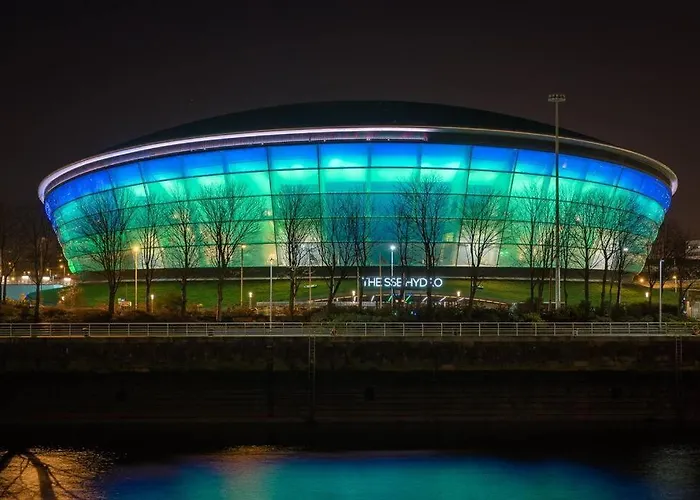 Glasgow, Finnieston Luxury 2 Bed With Parking, E-check In, Hi-fi * גלאזגו