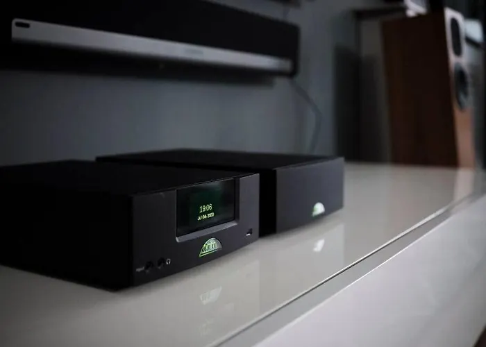 Glasgow, Finnieston Luxury 2 Bed With Parking, E-check In, Hi-fi דירה