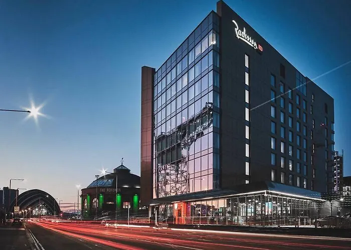 Glasgow, Finnieston Luxury 2 Bed With Parking, E-check In, Hi-fi *