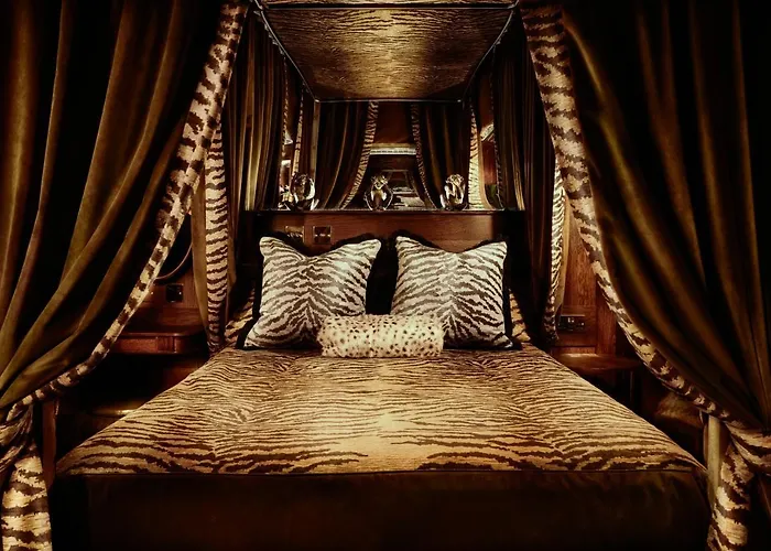 House Of Gods 5* Glasgow