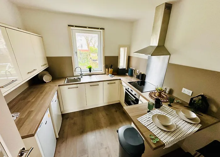 Modern Style , Separate Entrance Apartament *