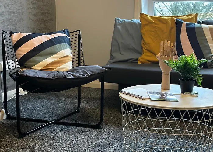 Modern Style , Separate Entrance *