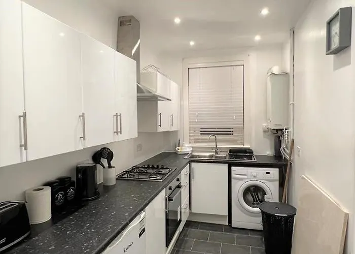 Lovely 2 Bed Close To Silverburn Mall Appartamento Glasgow