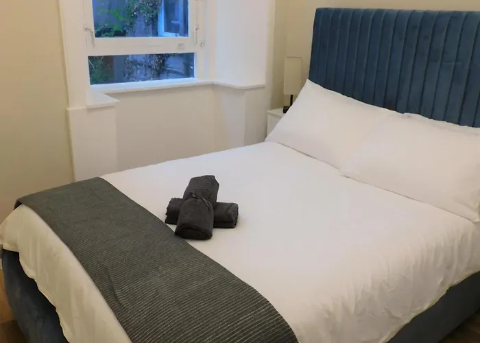 Beautiful 3 Bed In The Centre * Glasgow