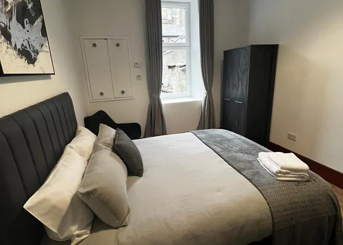 Sauchiehall Street *