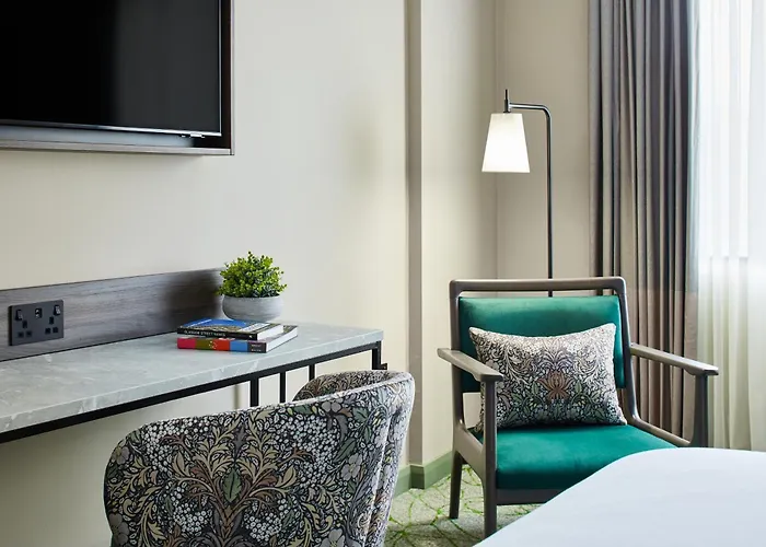 Leonardo Royal Hotel 4*