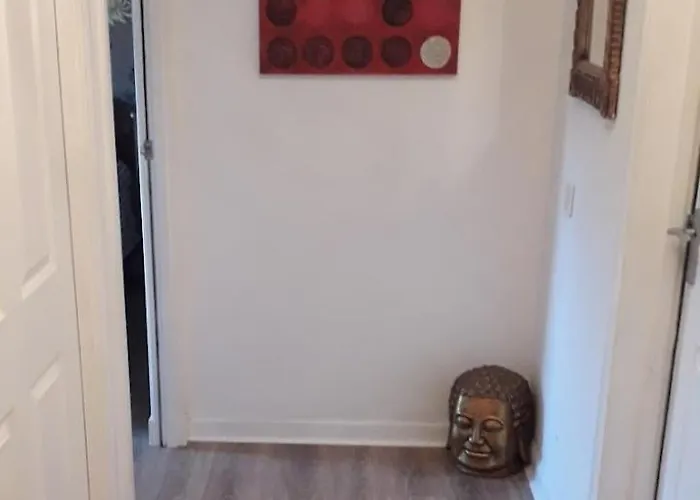 Spacious Modern גלאזגו