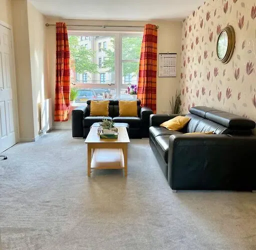 The Naburn - 3 Bed House With Free Parking & Close To Centre Feriehus *