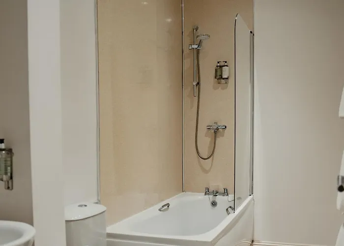 Royal Chambers Serviced * Glasgow