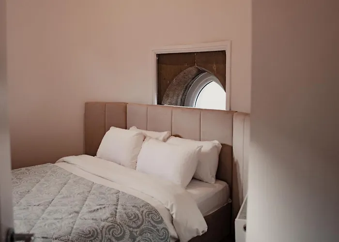 Royal Chambers Serviced Apartment Glasgow