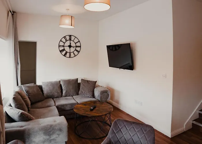 Royal Chambers Serviced Apartment *