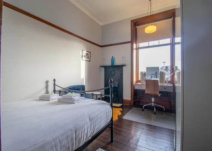 Διαμέρισμα Beautiful, Traditional 2 Bed Flat W Free Parking - Pass The Keys *