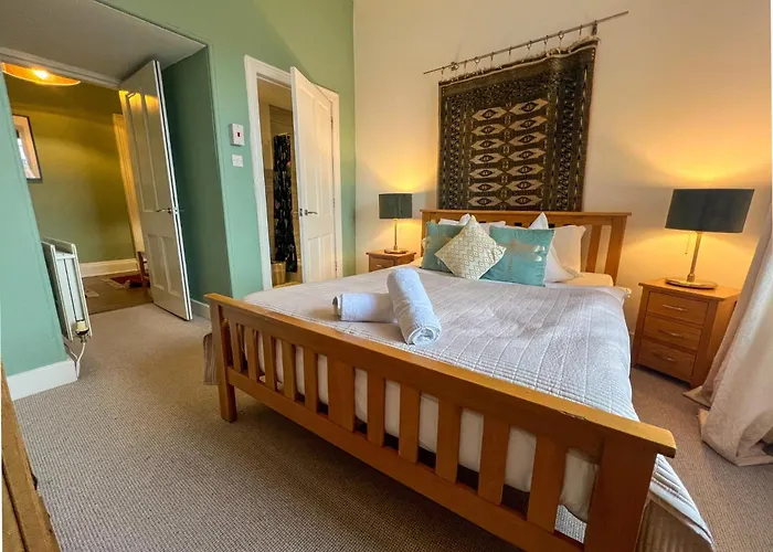 Garnethill Charm 3 Bed Flat Apartment *