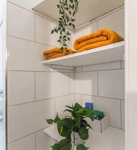 Traditional 1-bed Flat In Southside Appartamento *