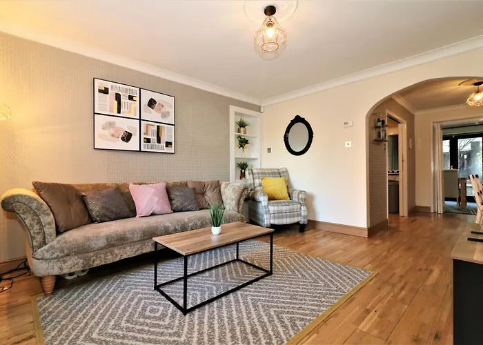 Signature - Shield House *