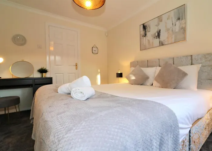 Signature - Shield House 글라스고