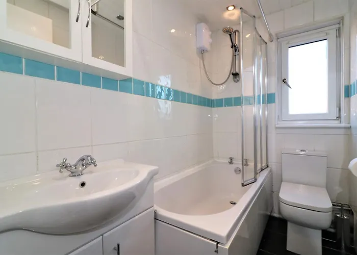 Signature - Shield House Apartman