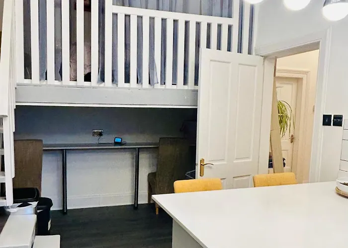 Center/west End Appartement *