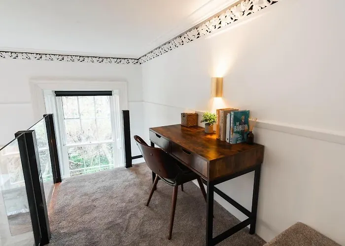 The West End Retreat - Your Luxurious 5*