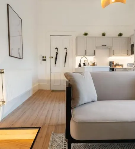 The West End Retreat - Your Luxurious 5* 글라스고