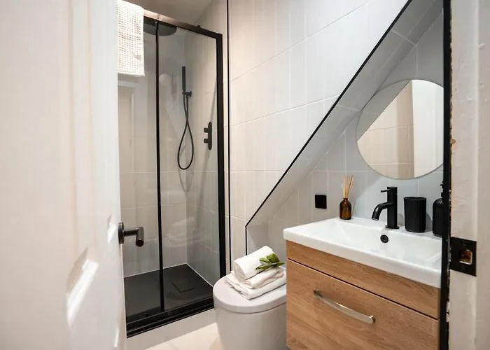 The West End Retreat - Your Luxurious 5* Apartment *