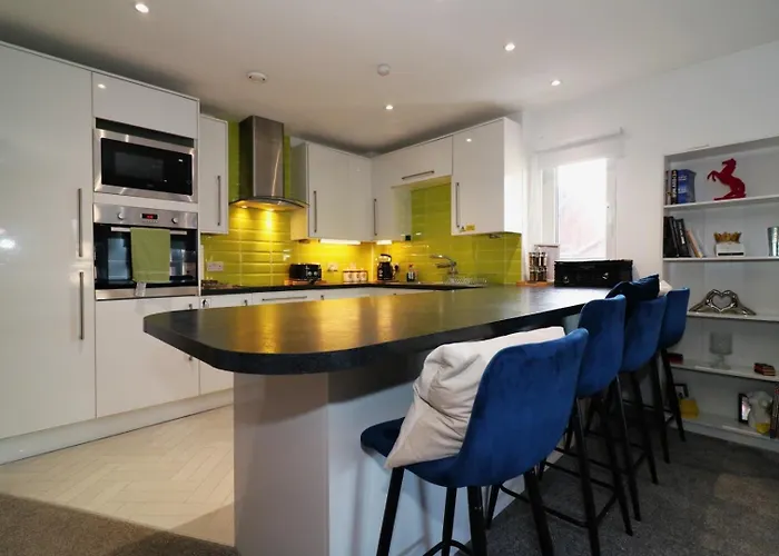 Apartman Glas Go Executive 2-bedroom Near Ovo Hydro Free Parking *