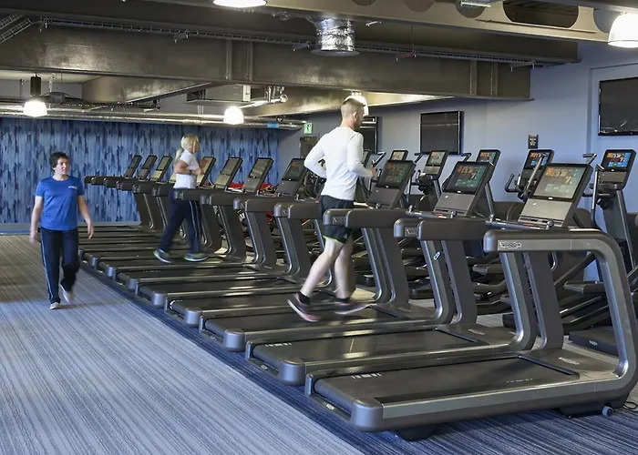 ビレッジ ホテル グラスゴー