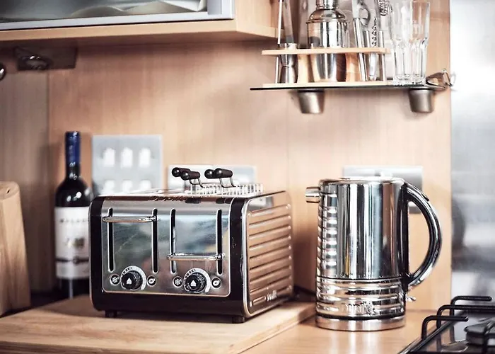 Glasgow, Finnieston Luxury 2 Bed With Parking, E-check In, Hi-fi