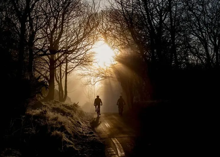 Glasgow, Finnieston Luxury 2 Bed With Parking, E-check In, Hi-fi Apartment Glasgow