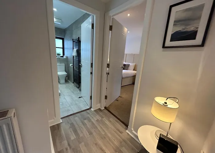 Principal - Merchant