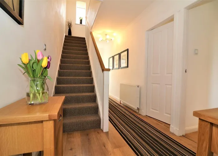 Signature - Gordon House غلاسغو