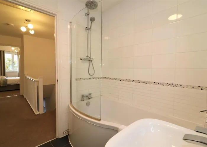 Signature - Angus House Apartment Glasgow