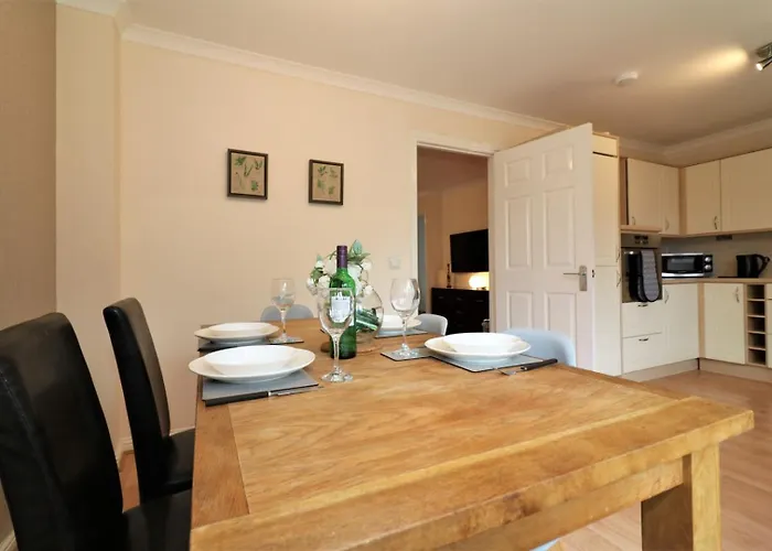 Signature - Angus House