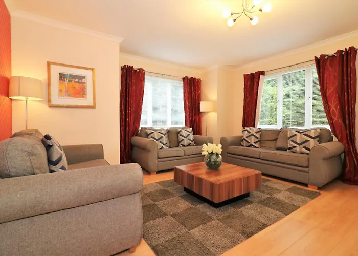 Signature - Angus House *