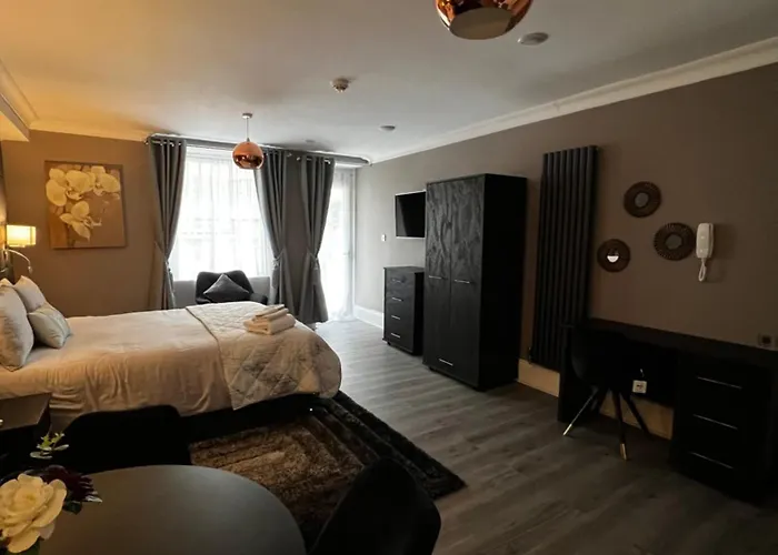 Amani - Centre 4* Glasgow