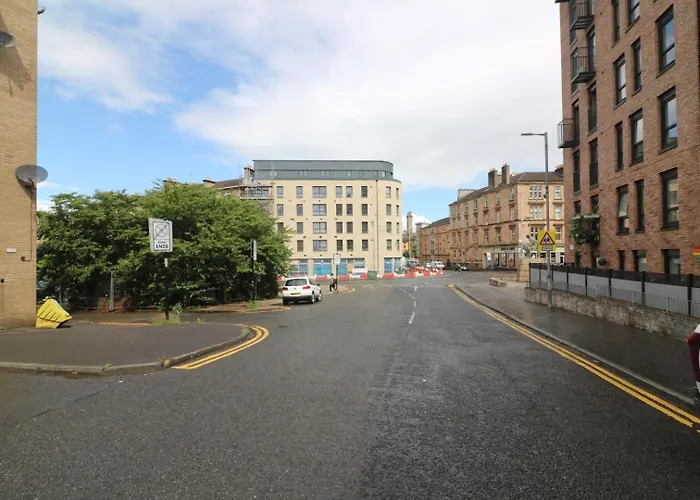 2 Bedroom At Secc Hydro Free Parking