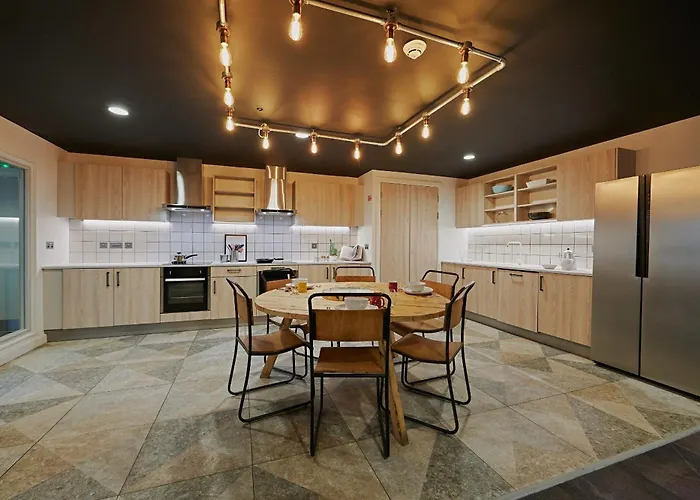 Apartman For Students Only Modern In West End