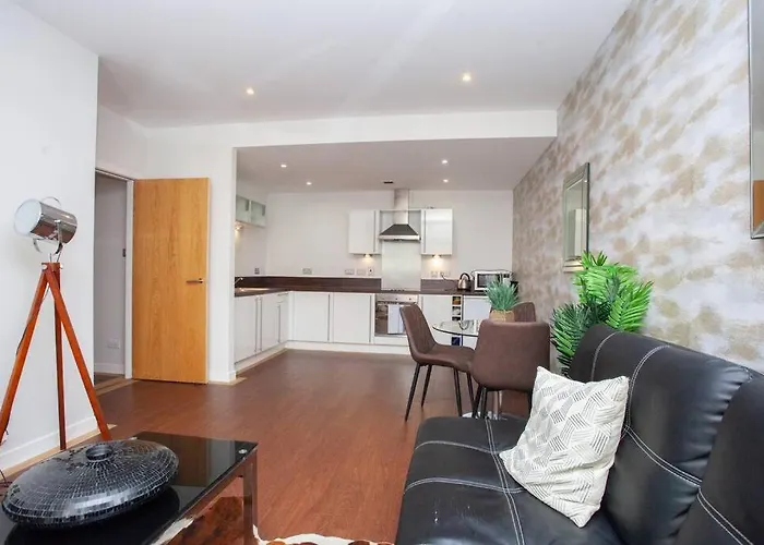 Fantastic Centre Flat