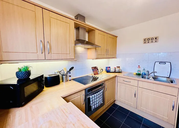 Lägenhet Beautiful & Spacious 2-bed Flat In Centre With Free Parking Glasgow