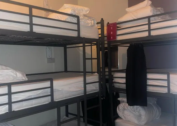 Hotel Revolver Glasgow