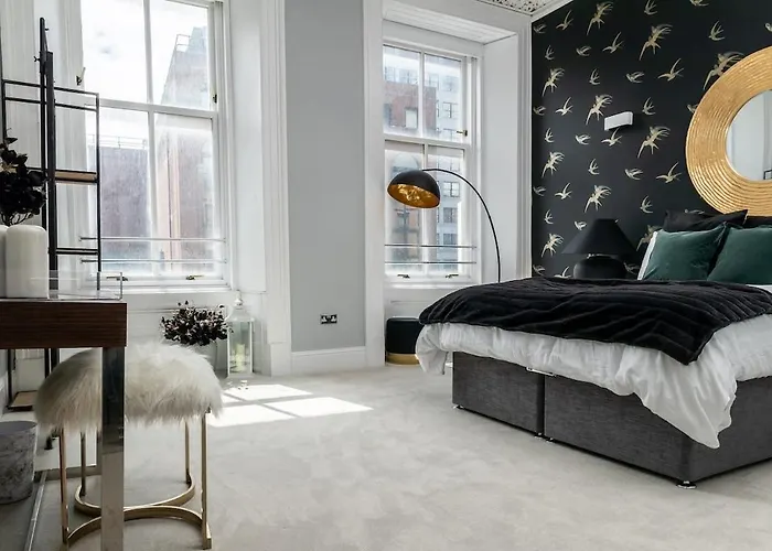 Apartament Beautiful 4 Bed Flat In Perfect Location Glasgow