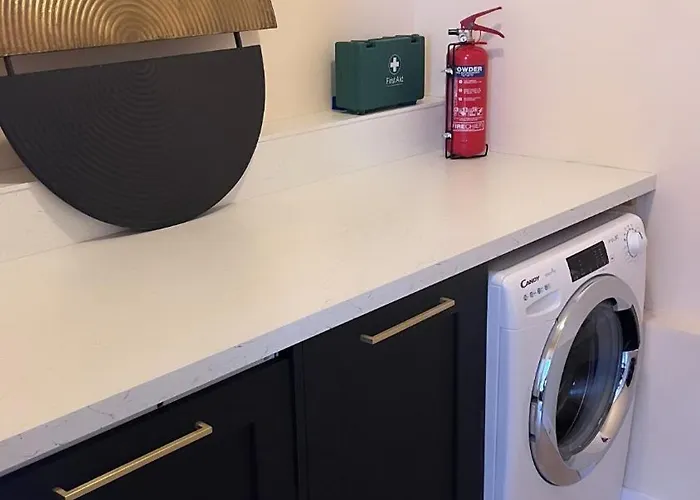 アパート 3 Bedroom House Near Centre Sleeps 7