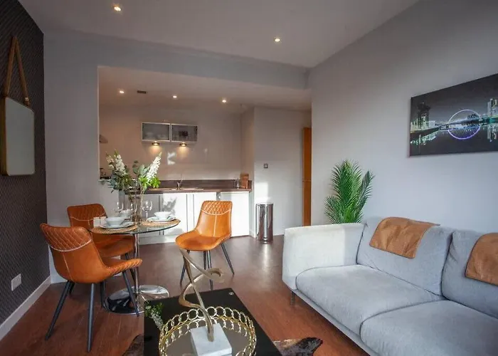 1 Bedroom In Very Location Γλασκώβη