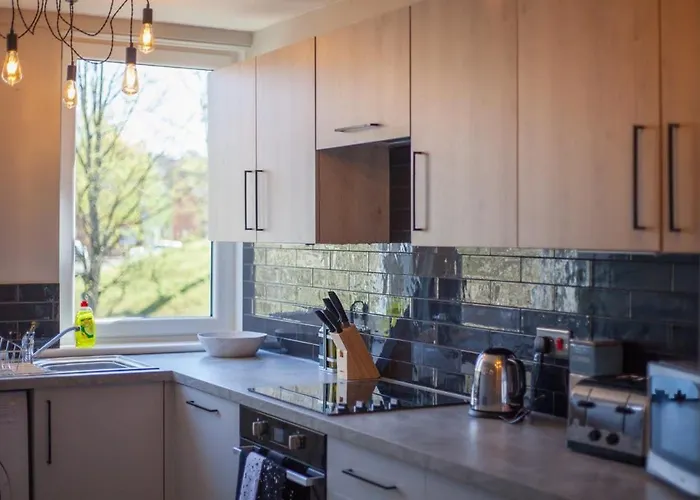 Beautiful West End Flat With Private Parking Appartamento Glasgow