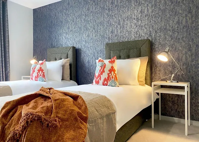 Beautiful West End Flat With Private Parking Apartman Glasgow